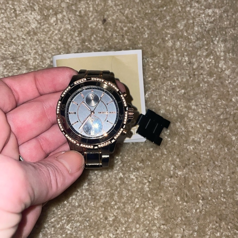 Authentic GREY Rose Gold RARE Michael Kors black watch - Picture 6 of 6